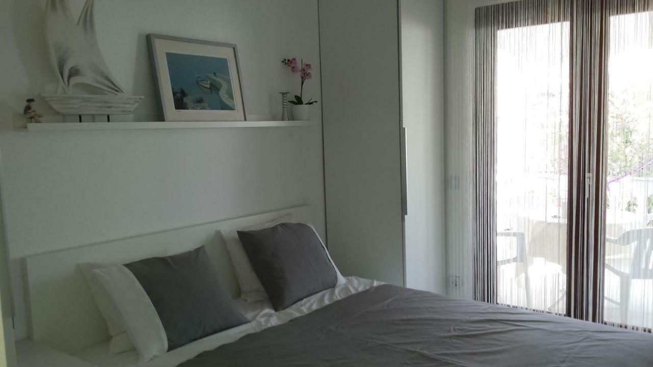Apartment Robic Vir Exterior photo
